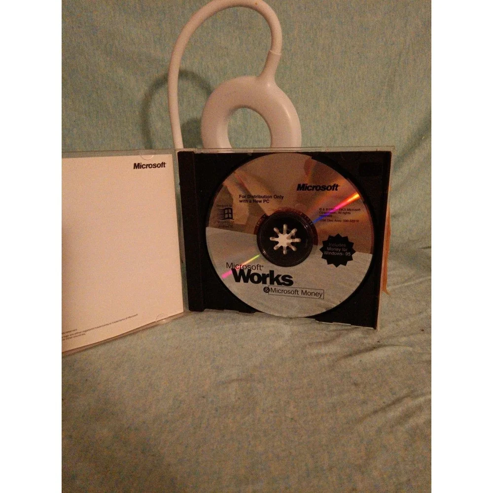 Microsoft works & money cd for windows 95